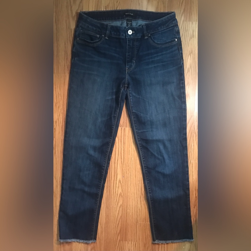 White House Black Market slim cropped denim jeans Size 8 Reg dark blue stretch